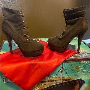 Elegant Brown Suede Ankle Boots